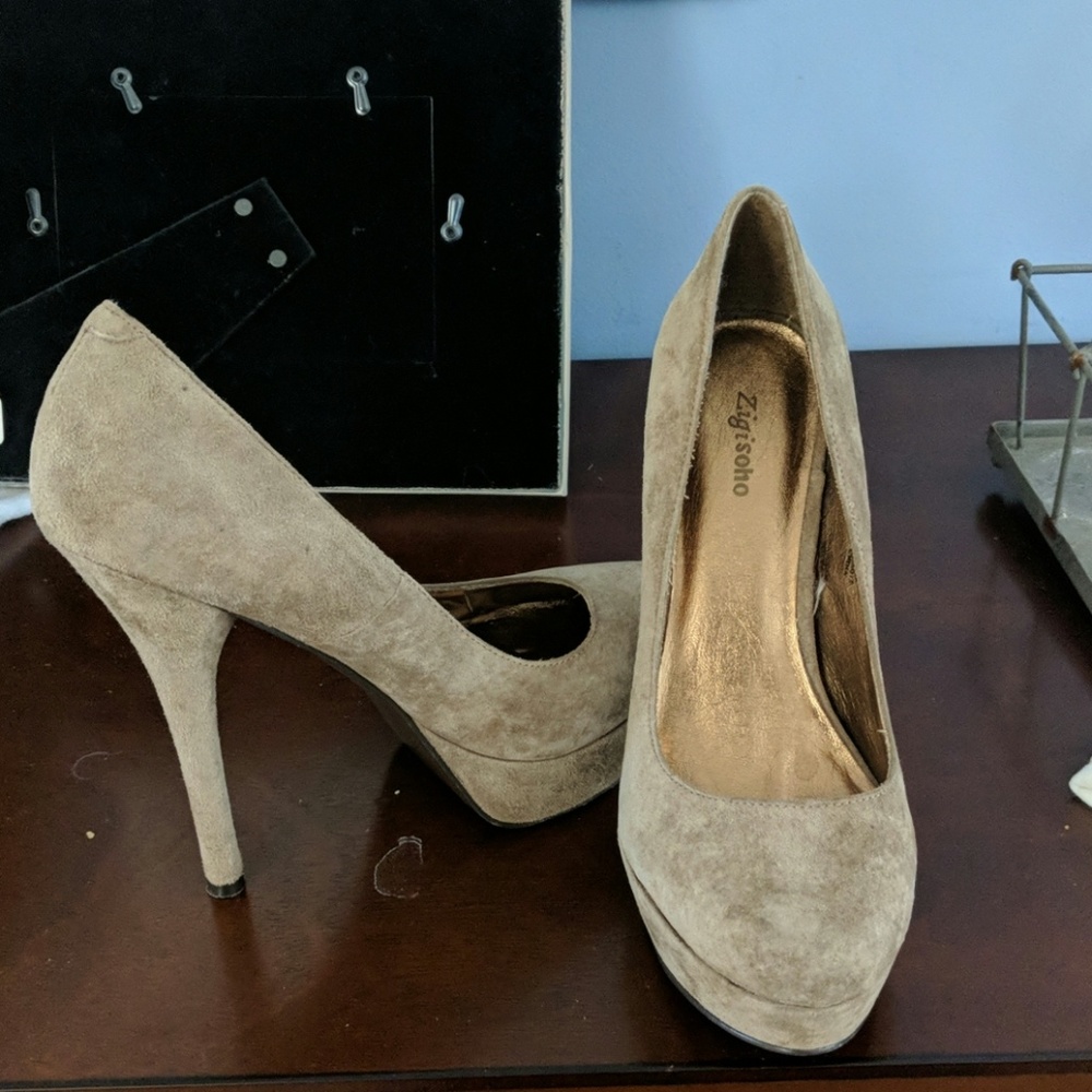 Zigi Shoes Size 6
